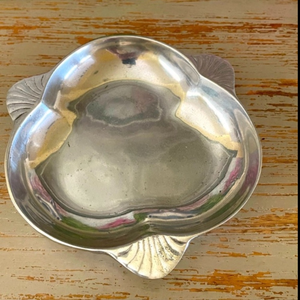 Hand Crafted Vintage 80/90s Mexican Silver Tone Metal Alloy Trinket Dish